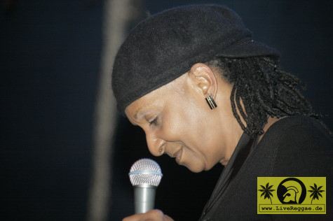 Dawn Penn (Jam) with The Small Axe Band - Conne Island, Leipzig 08. Februar 2008 (6).jpg